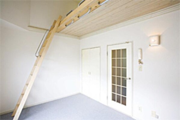 レオパレスY・K武蔵台の物件内観写真